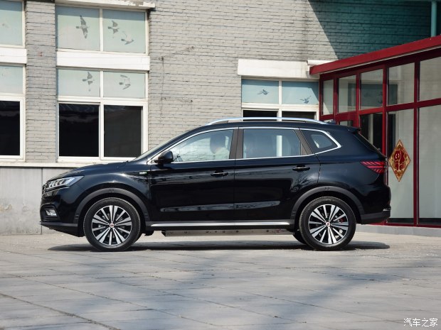 上汽集团 荣威RX5新能源 2017款 ERX5 EV400 电动互联至尊版 上汽集团 荣威RX5新能源 2017款 ERX5 EV400 电动互联至尊版