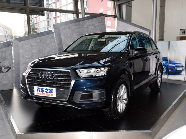 奥迪(进口) 奥迪Q7 2016款 40 TFSI 舒适型 奥迪(进口) 奥迪Q7 2016款 40 TFSI 舒适型