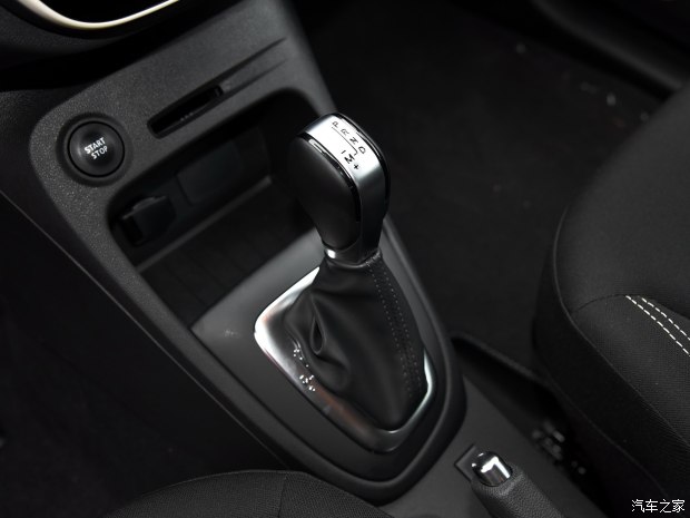 雷诺(进口) 卡缤 2017款 基本型 雷诺(进口) 卡缤 2017款 基本型