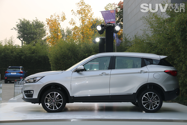 1508985495891951.jpg b1.jpg